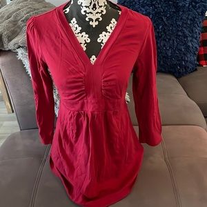 MOTHERHOOD 3/4 Sleeve Red Top Size Medium